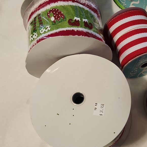 Christmas Ribbons - Picture 6 of 17